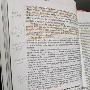 الكتابة على الهوامش ..  دليل التركيز أم السهو ؟